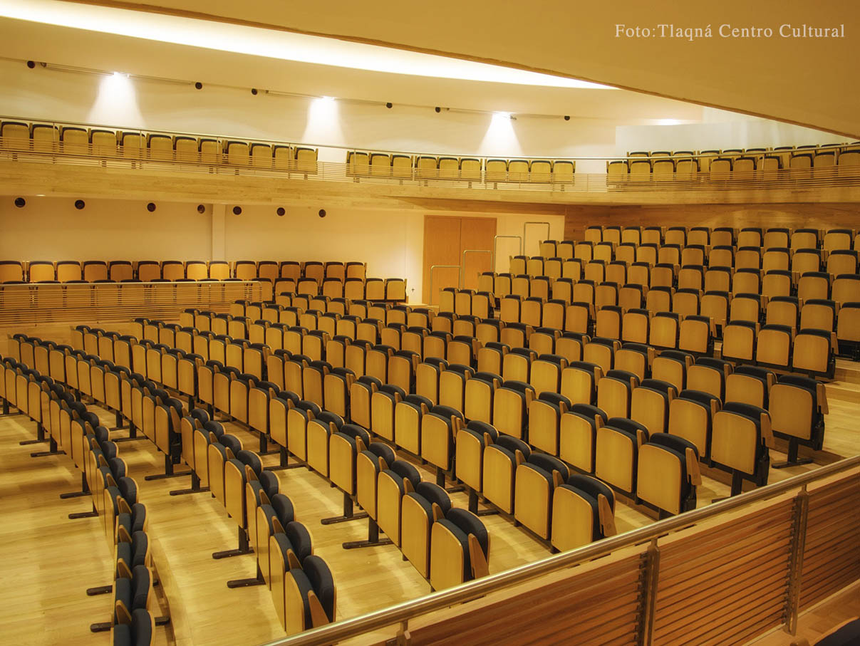 Sala Anexa — butacas y escenario