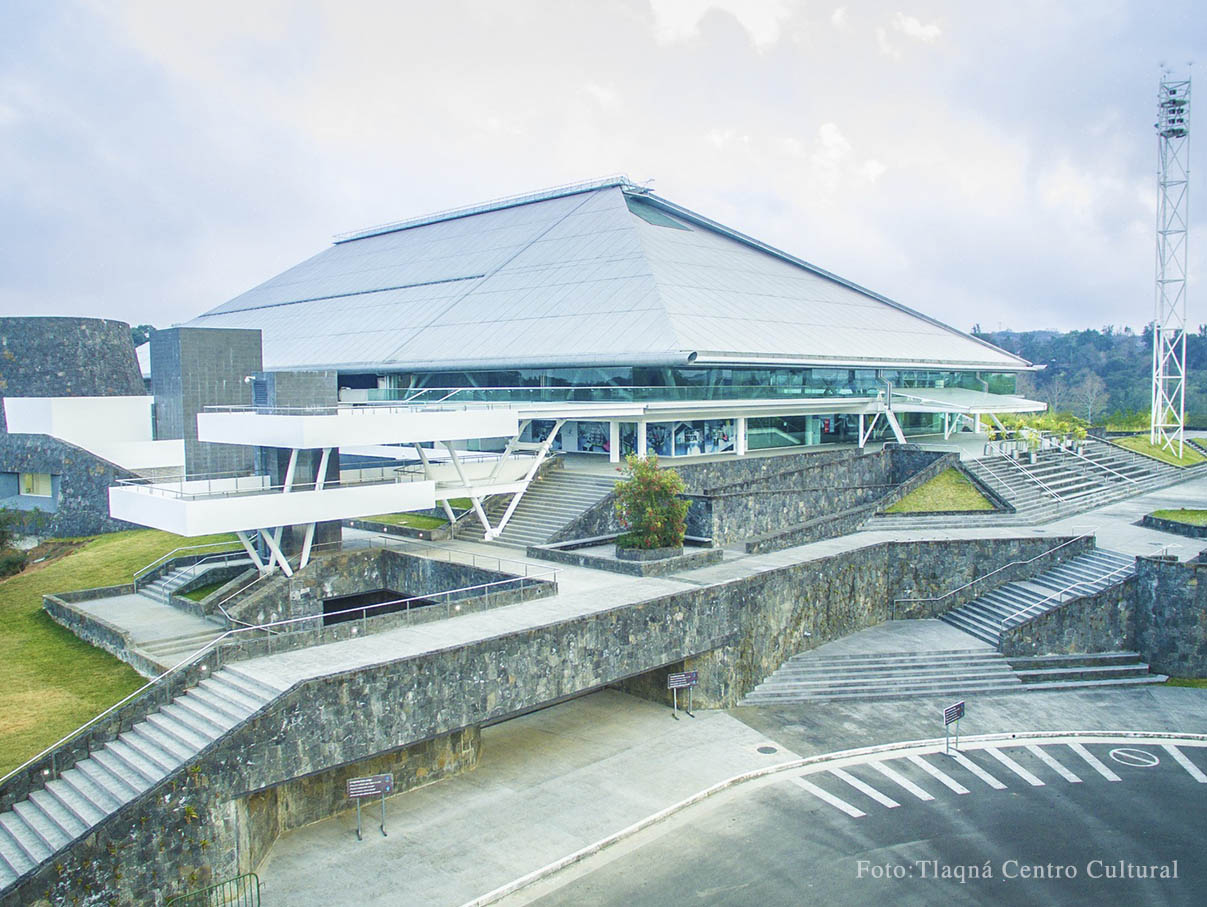 Terraza exterior del Tlaqná